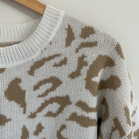 Oversized leopard print sweater S - Picture 2 of 6